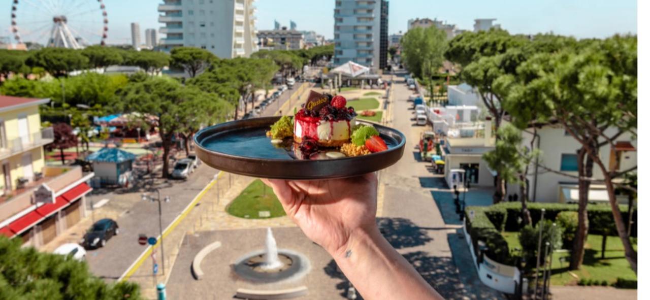Hotel Cristina Lido di Jesolo Esterno foto